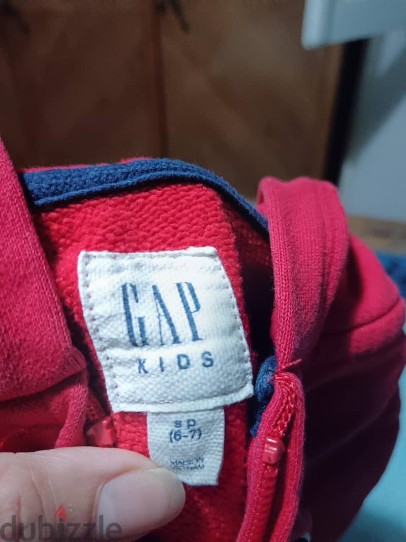 gap hoodie 1