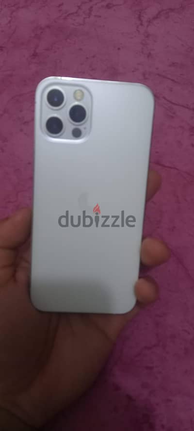 آبل - آيفون 12 برو