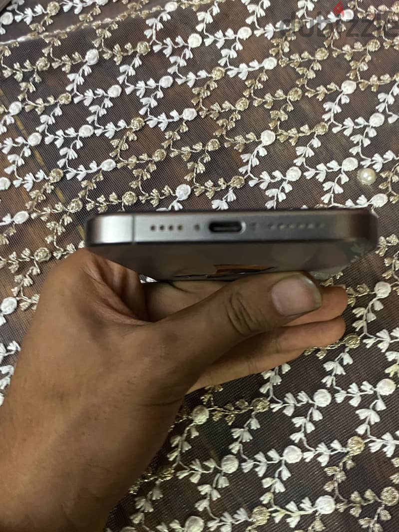 Apple - iPhone 15 Pro Max 6
