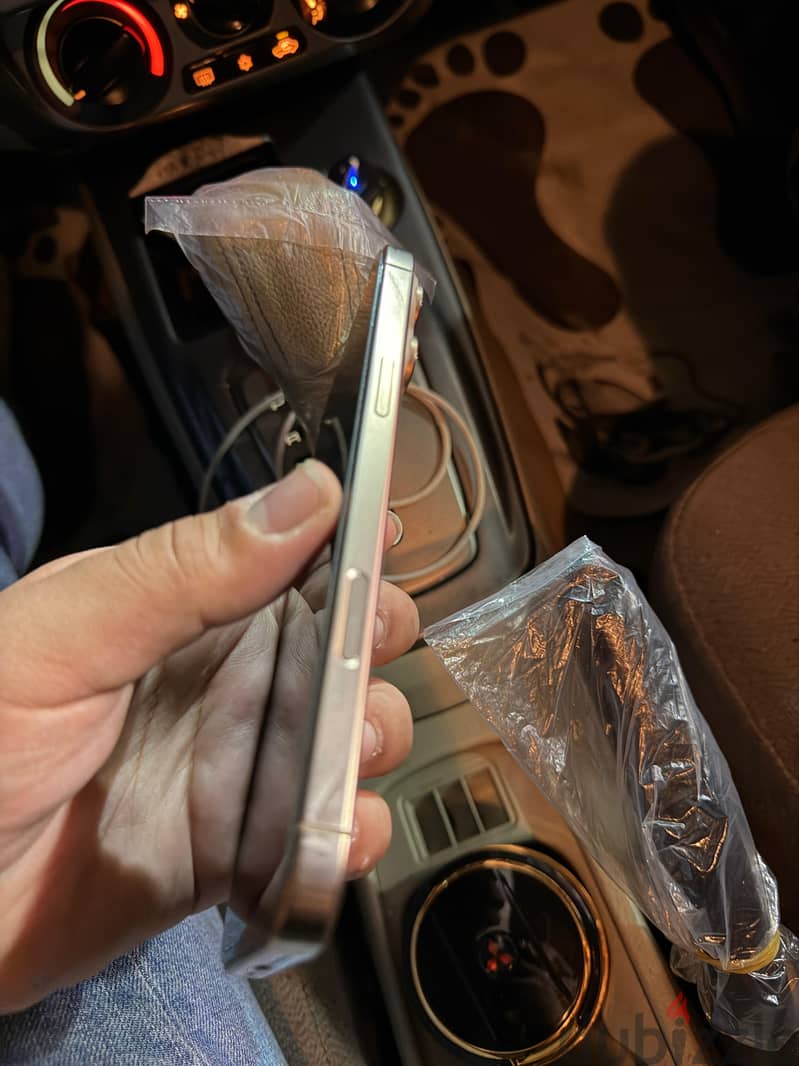 Iphone 16 pro max 2