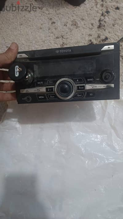 كاسيت ومقبض باب ووحده رفع زجاج
