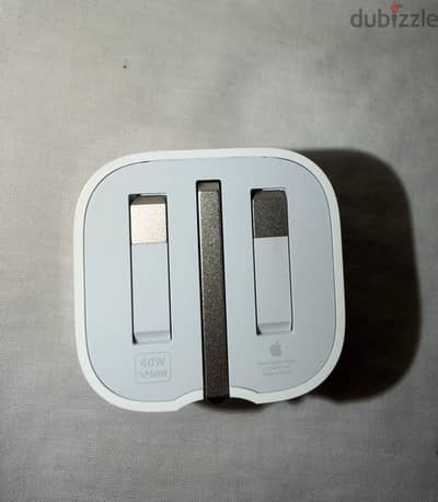Apple 40W Charger - open box ‼
