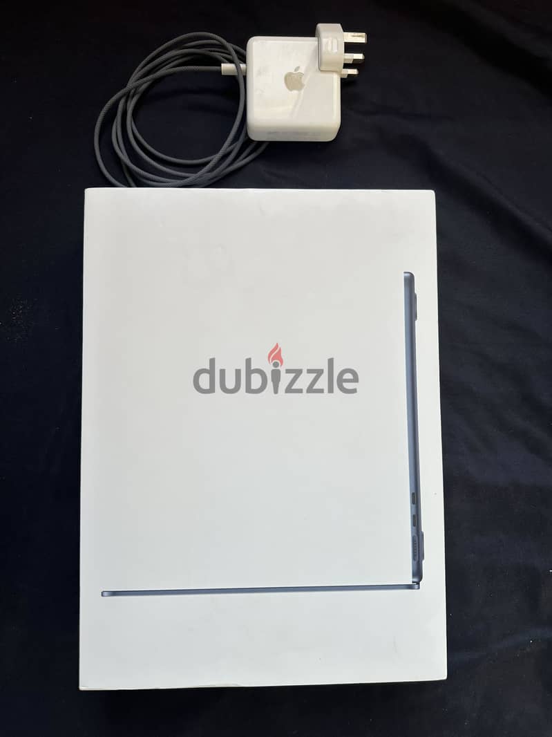 MacBook Air M2 Midnight Blue 1