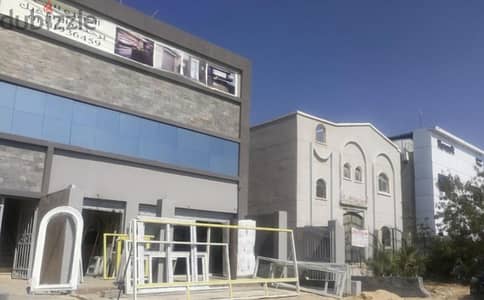 مصنع ومعرض ألوميتال جاهز  بالتراخيص  الشروق بجوار  رينو ونيسان