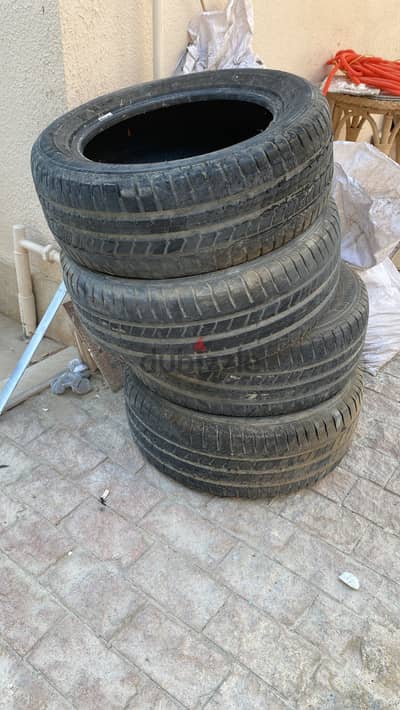 ٤ عجلات مستعمله