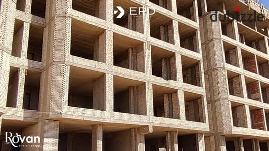 Apartment 198m for sale in the heart of Zayed corner view open on a main street
