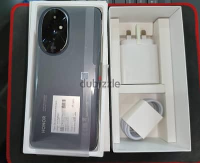 Honor 200 12-256 Open Box (Not Active) ضمان محلي