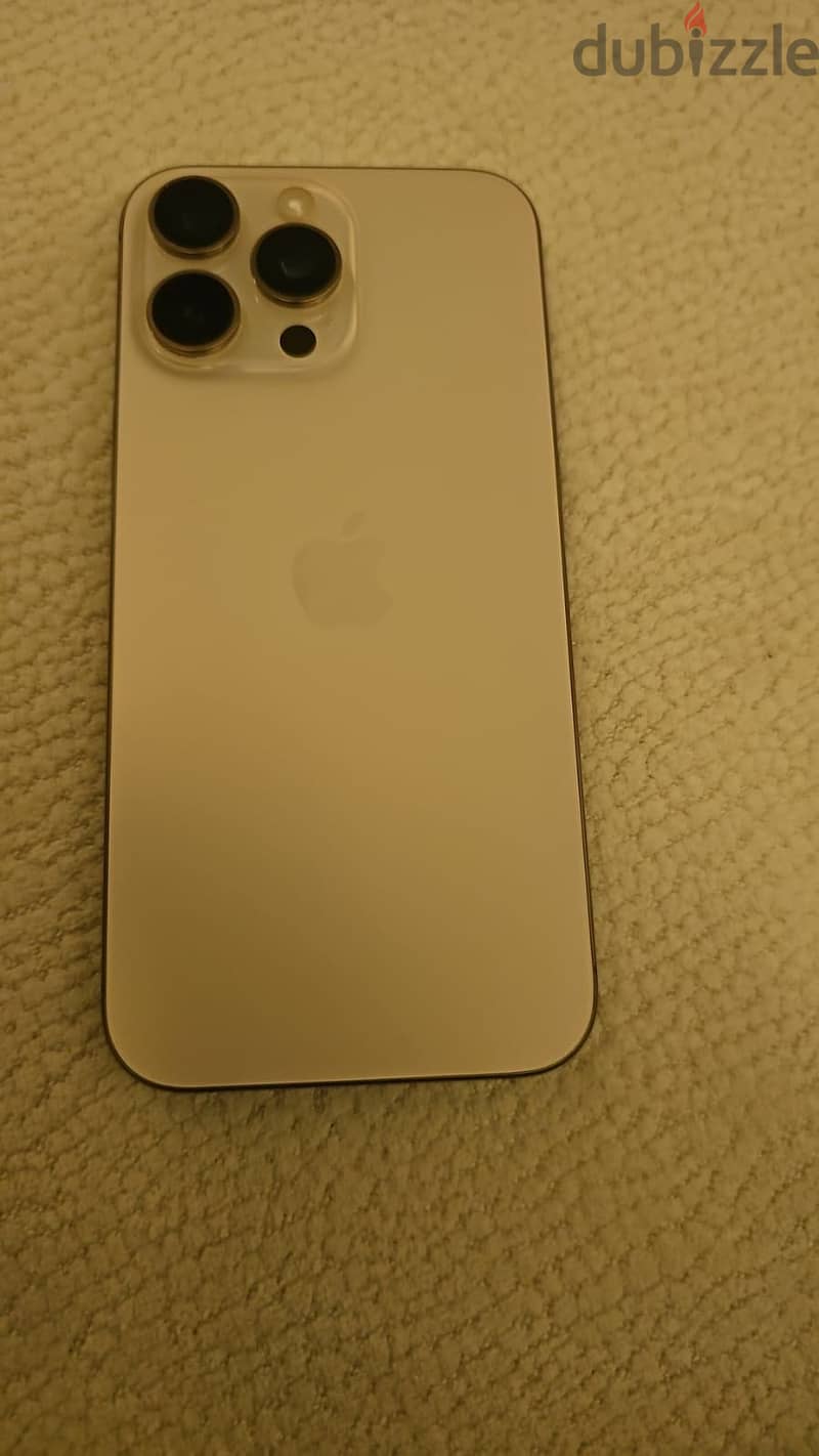 Apple - iPhone 16 Pro Max 3