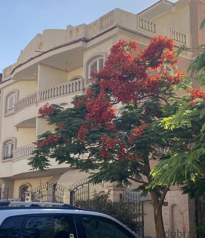 ستوديو مكيف مفروش بمدخل مستقل داخل فيلا بأرقي أحياء التجمع الخامس