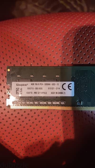 رام 4 جيجا ddr4  تردد 3200  كينجستون الرامة زيروووووووو