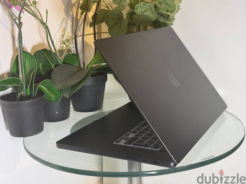   MacBook Pro (16-inch, M4 Pro  14-core CPU,  20-core GPU,48GB 4