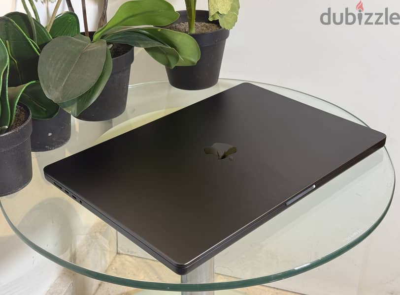   MacBook Pro (16-inch, M4 Pro  14-core CPU,  20-core GPU,48GB 6