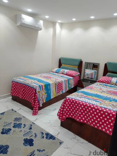 Apartment for rent, room and hall in balcony, neighborhood two, adjacent to seventh, fourth floor with elevator