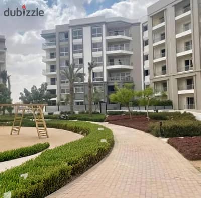 Own and invest in a fully finished apartment in View Land Skips in Hyde Park New Cairo directly on the 90th next to Mufida and Mountain View