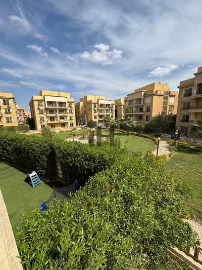Ultra-super-lux finish, first-time occupancy, immediate handover. Located on the first floor, 154 sqm; layout includes 3 bedrooms and 2 bathrooms