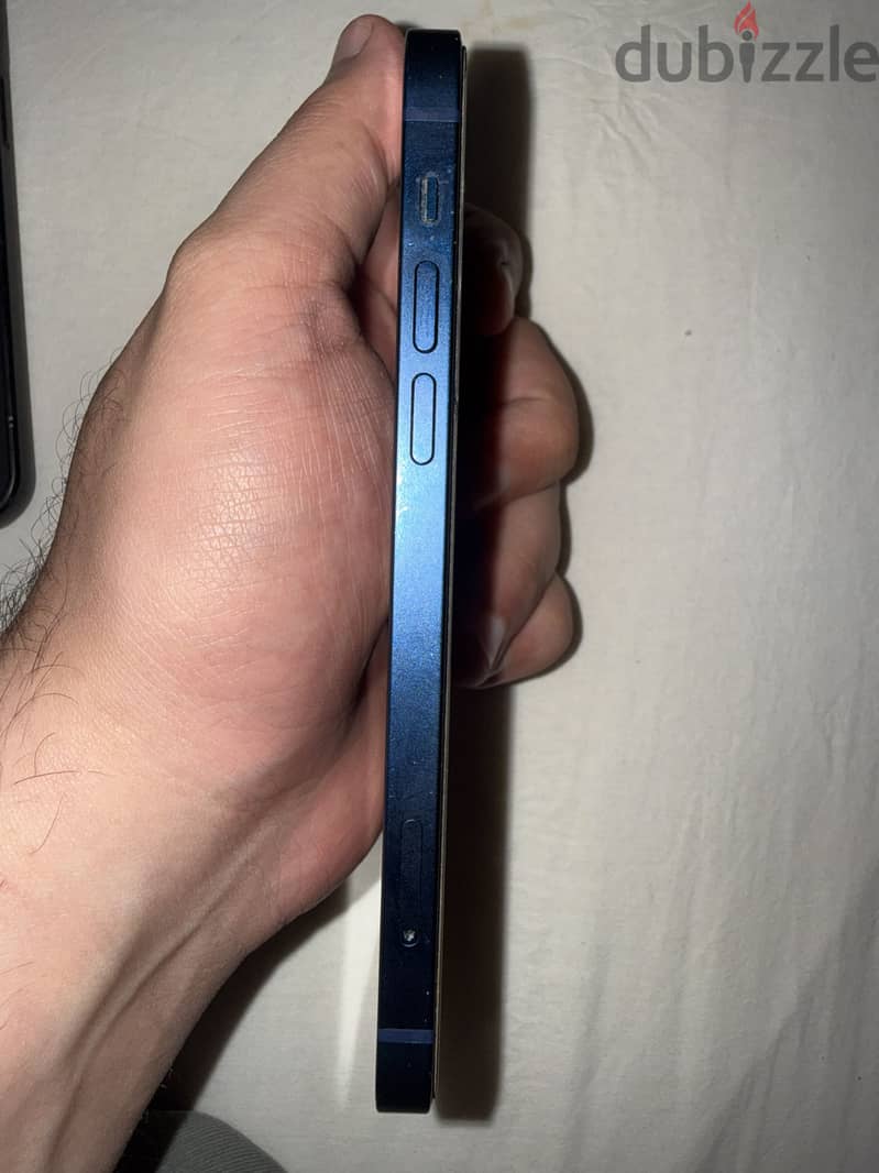 Apple - iPhone 12 4