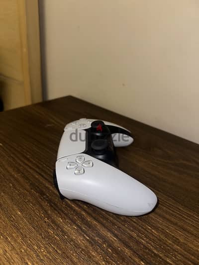 PlayStation 5 controller