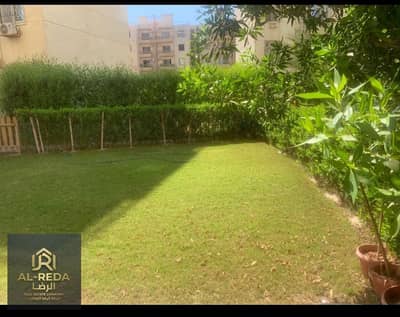 Furnished apartment ground floor with private garden in the Future Buildings