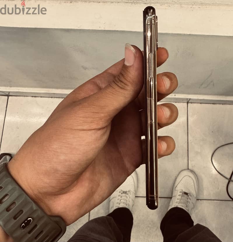 Apple - iPhone XS 5