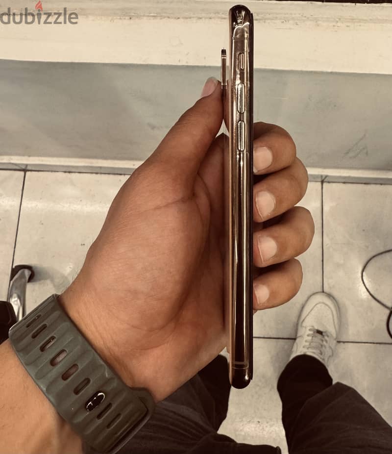 Apple - iPhone XS 6