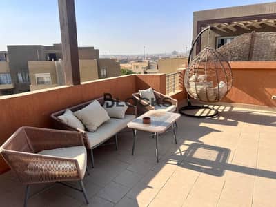 studio for rent in compound palm  parks