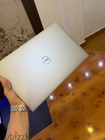 Dell Precision 5570