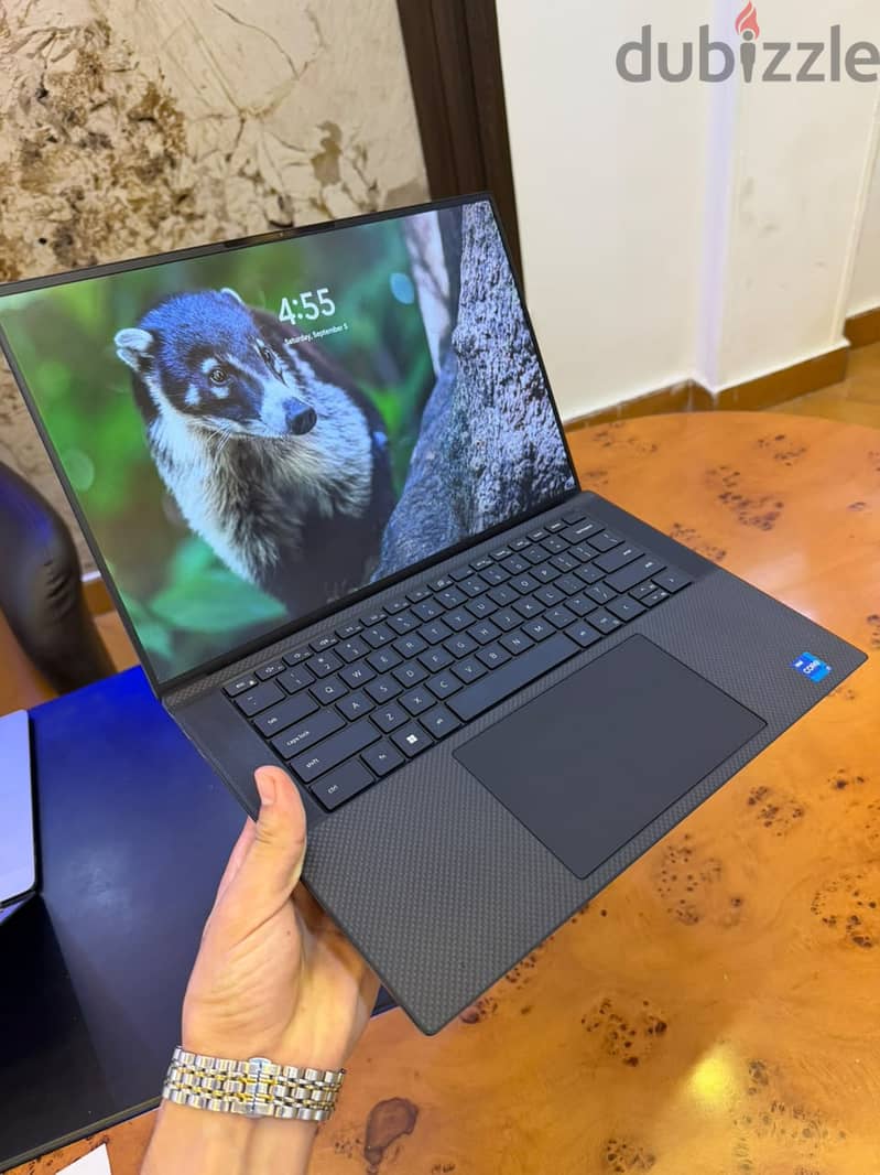 Dell Precision 5570 1