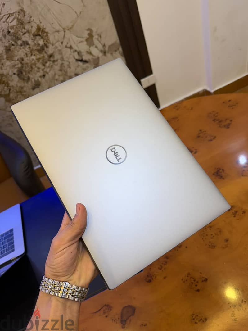 Dell Precision 5570 3