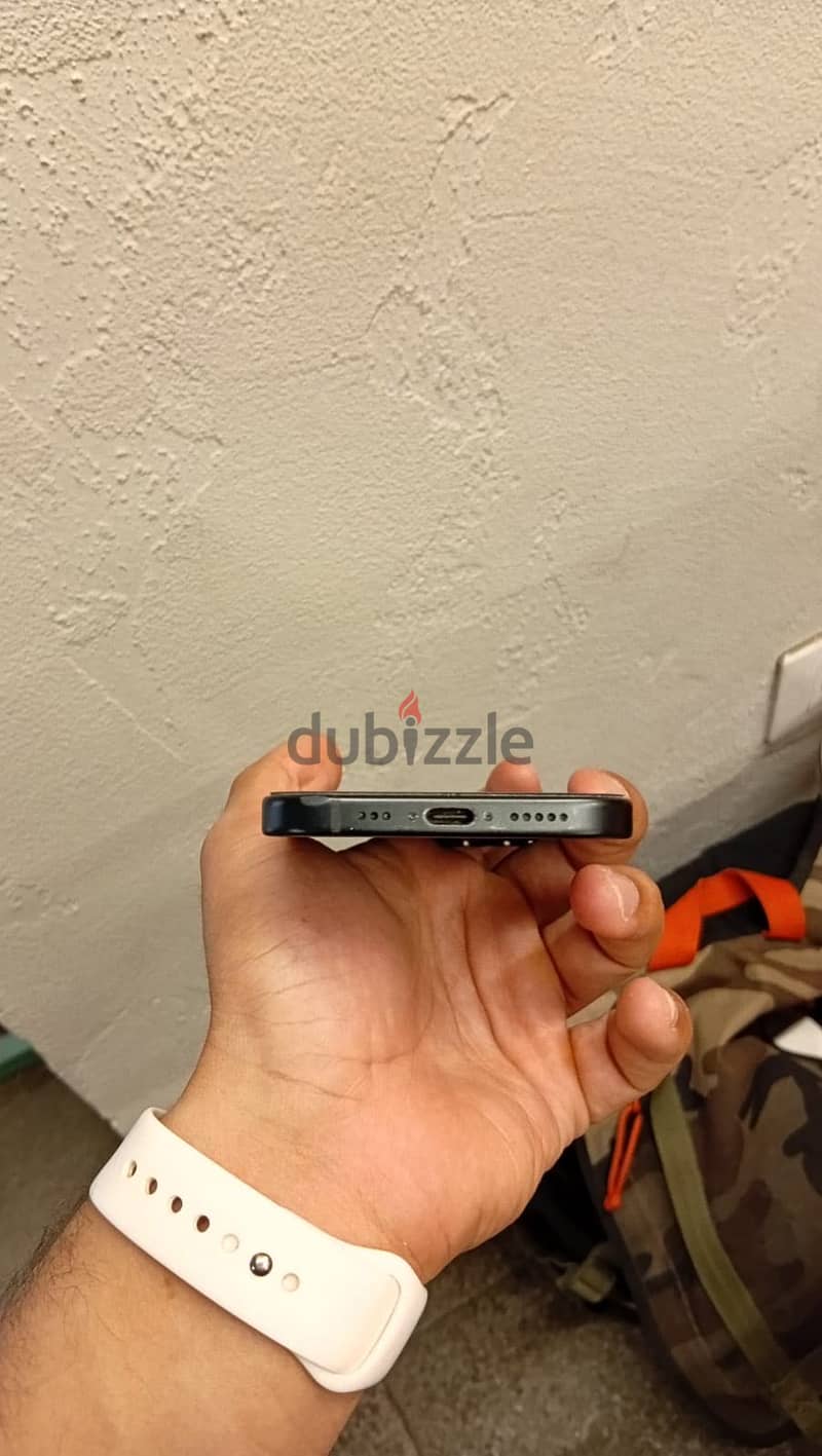 iPhone 15 Black, 128GB 5