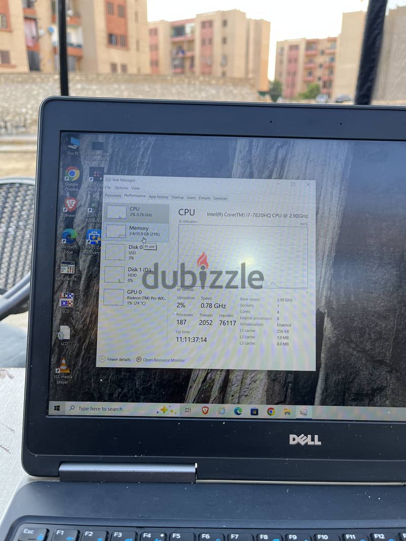 Dell Precision 7520 – Core i7 1