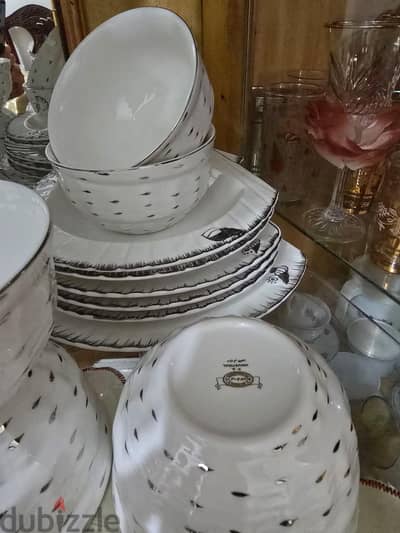 طقم بورسلين فلبيني اصلي P. S. INDUSTRIAL Fine Porcelain