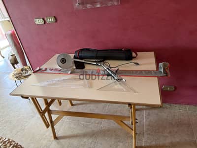 ترابيزة رسم هندسي ومعماري