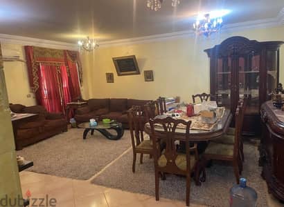 شقه بالغردقة البحر الاحمر رؤيه جانبيه للبحر