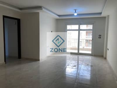 For rent (standard contract): 2-bedroom apartment, 96 sqm, in District B7.