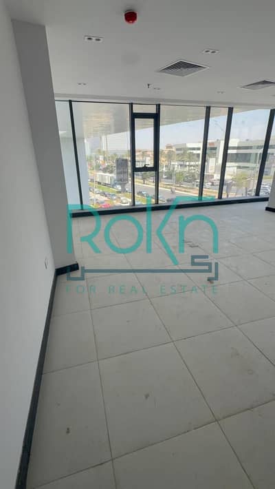 clinic 119 m for rent in central avenue mall Mabany Edris