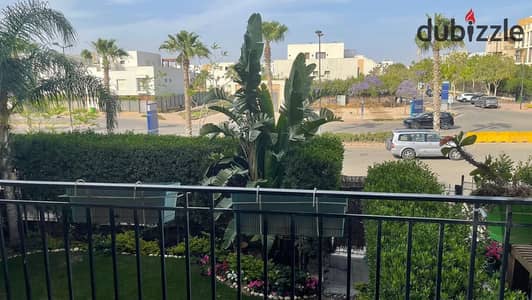 شقة ممتازة إيجار نص مفروش كمبوند ويستاون سوديك الشيخ زايد