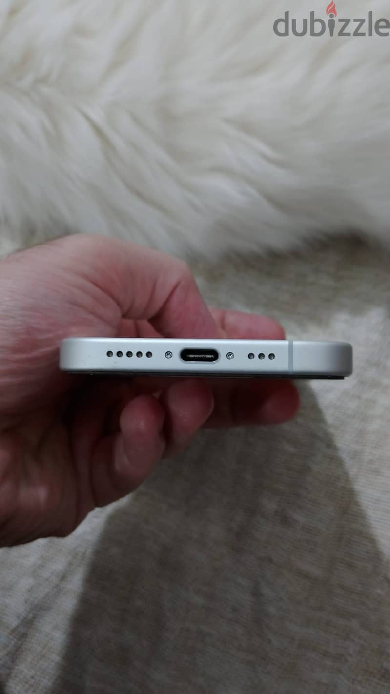 Apple - iPhone 17 4
