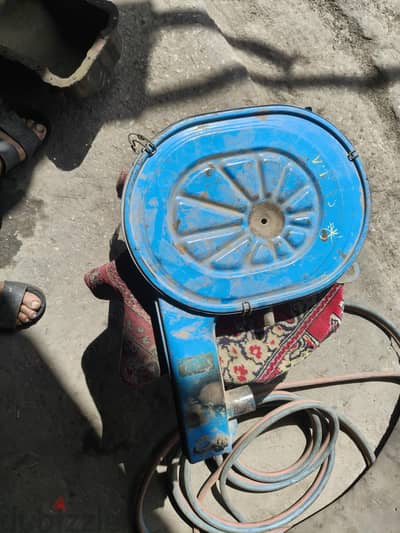 قطع غيار مازدا 323 حاله ممتازه كربراتير استيراد عامه زجاج خلفي شدادات