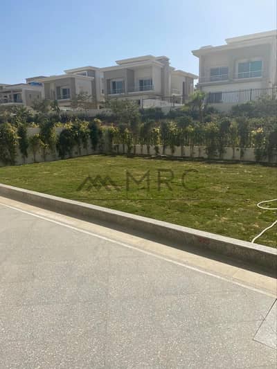 308PRIME FULLY FINISHED TWIN HOUSE FOR SALE IN CFC ORIANA 3 | 308M² BUA | 350M² LAND | 4 BEDS | 42M EGP