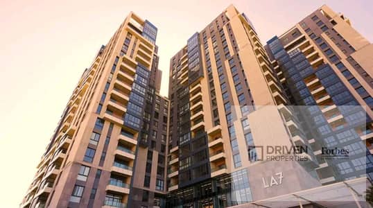Ready To Move Fully Finished Apartment For Sale With Kitchen In Aeon Towers Compound Next Mall of Arabia 6th of October Giza