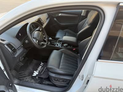 Skoda Karoq 2026 Topline