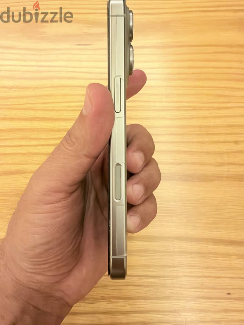 Apple - iPhone 16 Pro - Natural Titanium 6