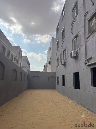 236 m area with a 200 m garden, private entrance, semi-finished with meters on Al-Bustan Street near Spain Plaza Mall and Noursh Language School, open view - corner with facilities