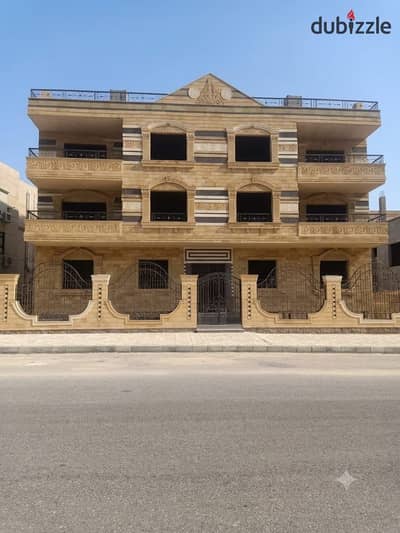 فيلا للبيع بامتداد غرب الجولف بالتجمع الخامس
