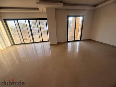 تاون هاوس راقي للإيجار في ZED East التجمع الخامس  بحديقة خاصة
