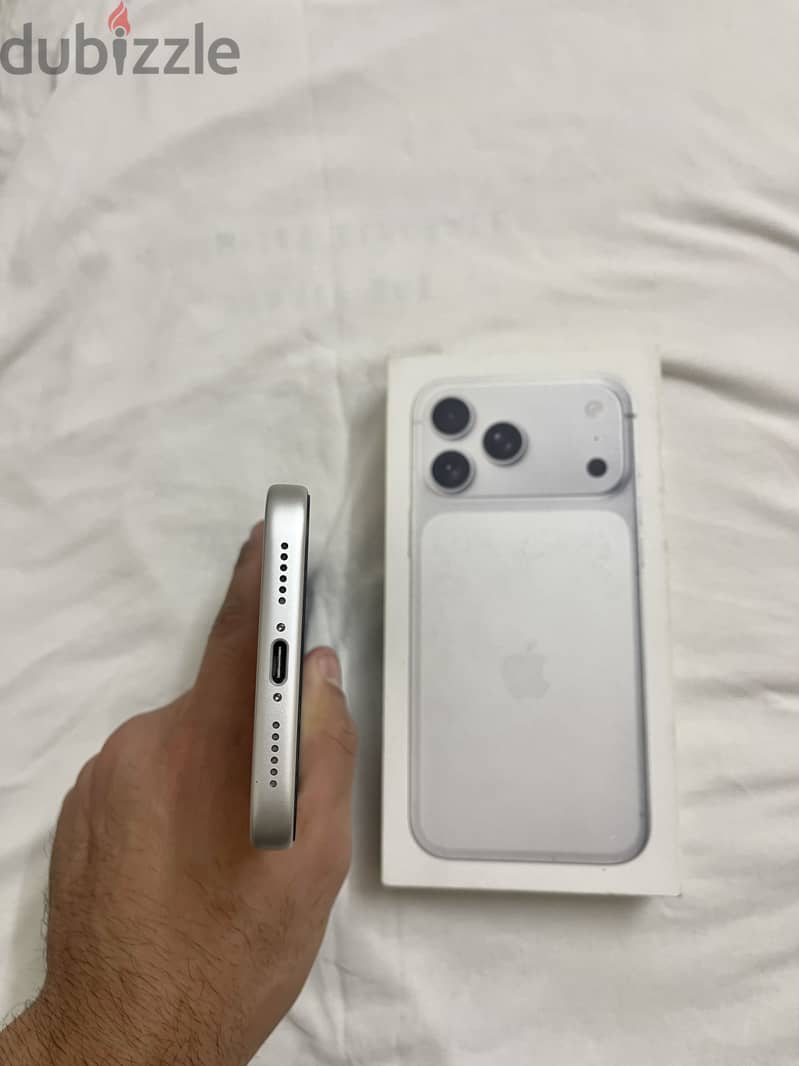 Apple - iPhone 17 Pro Max 5
