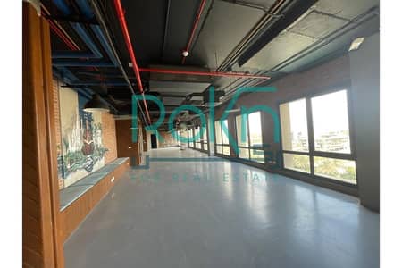 مكتب  366 م متشطب للايجار ف Arkan plaza  فيو المحور مباشرة