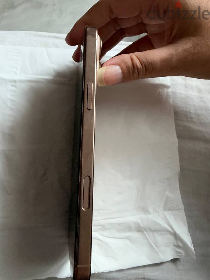 Apple - iPhone 16 Pro Max 1