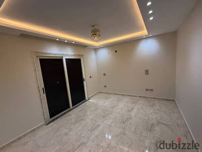 Apartment for rent empty in Al-Khamail Compound Phase 3