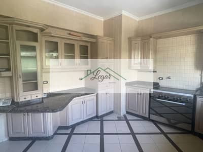Duplex for rent in Green Heights – 3 bedrooms, including kitchen, AC units, and appliances – Great deal